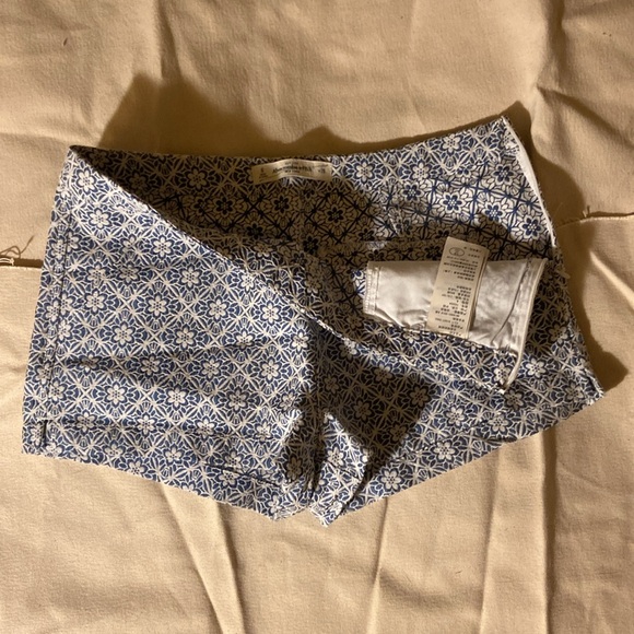 Embroidered Flower Shorts - Picture 2 of 4